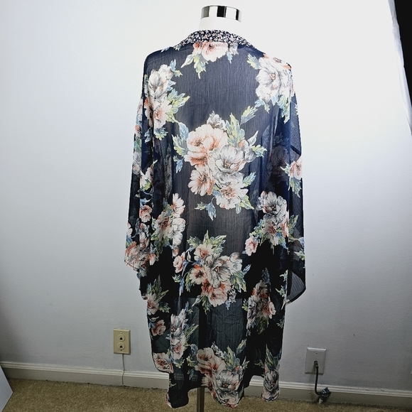 Band Of Gypsies Navy Blue Floral Sheer Kimono XS/S - Picture 3 of 11